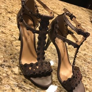 Antonio Melani Heels - Olive